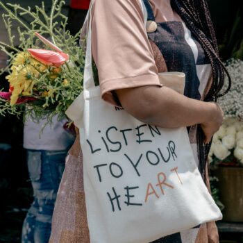 LISTEN TO YOUR HEART tote bag