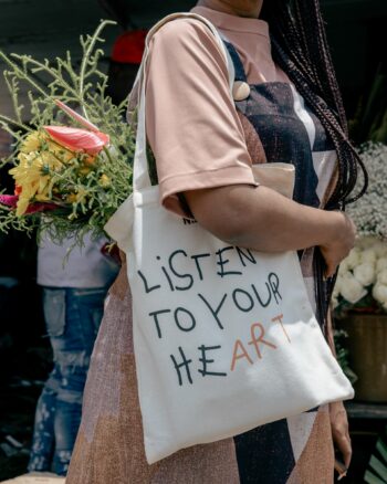 LISTEN TO YOUR HEART tote bag