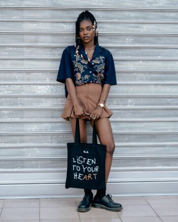 LISTEN TO YOUR HEART DARK tote bag – Image 2